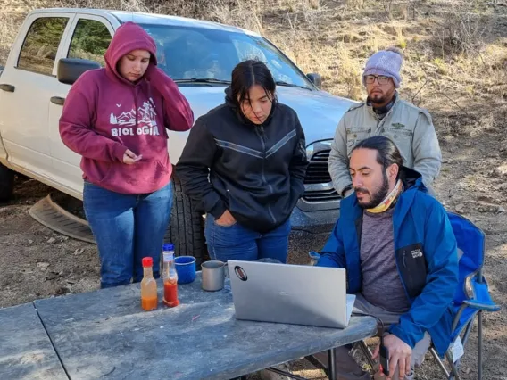 Miguel Grageda with research team